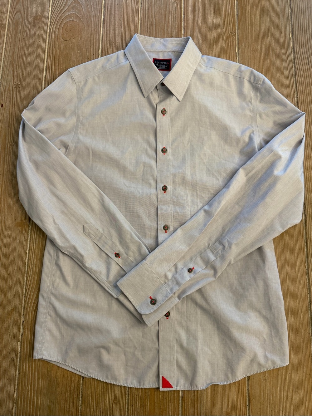 UNTUCKit Men's Light Gray Button-Down Shirt with Red Accent
